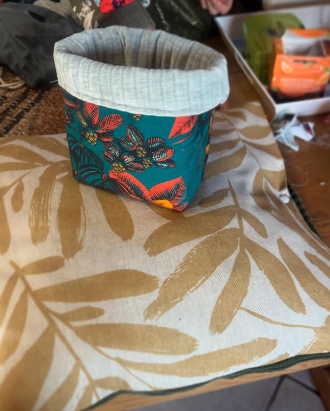 Pochon fourre tout et housse de coussin en première couture